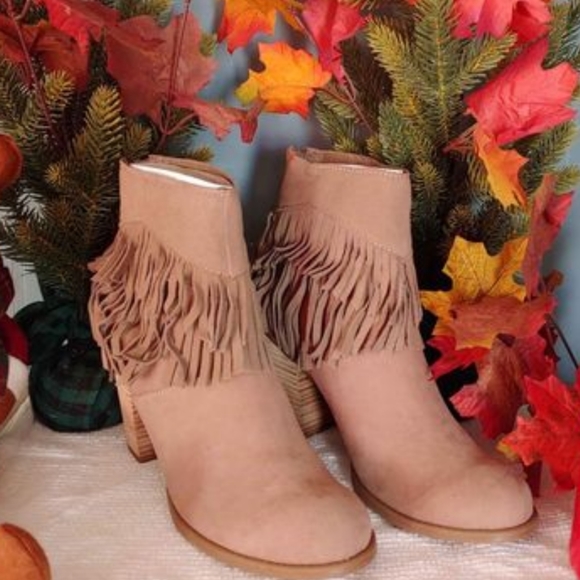 American Eagle Outfitters Boots - Picture 2 of 5